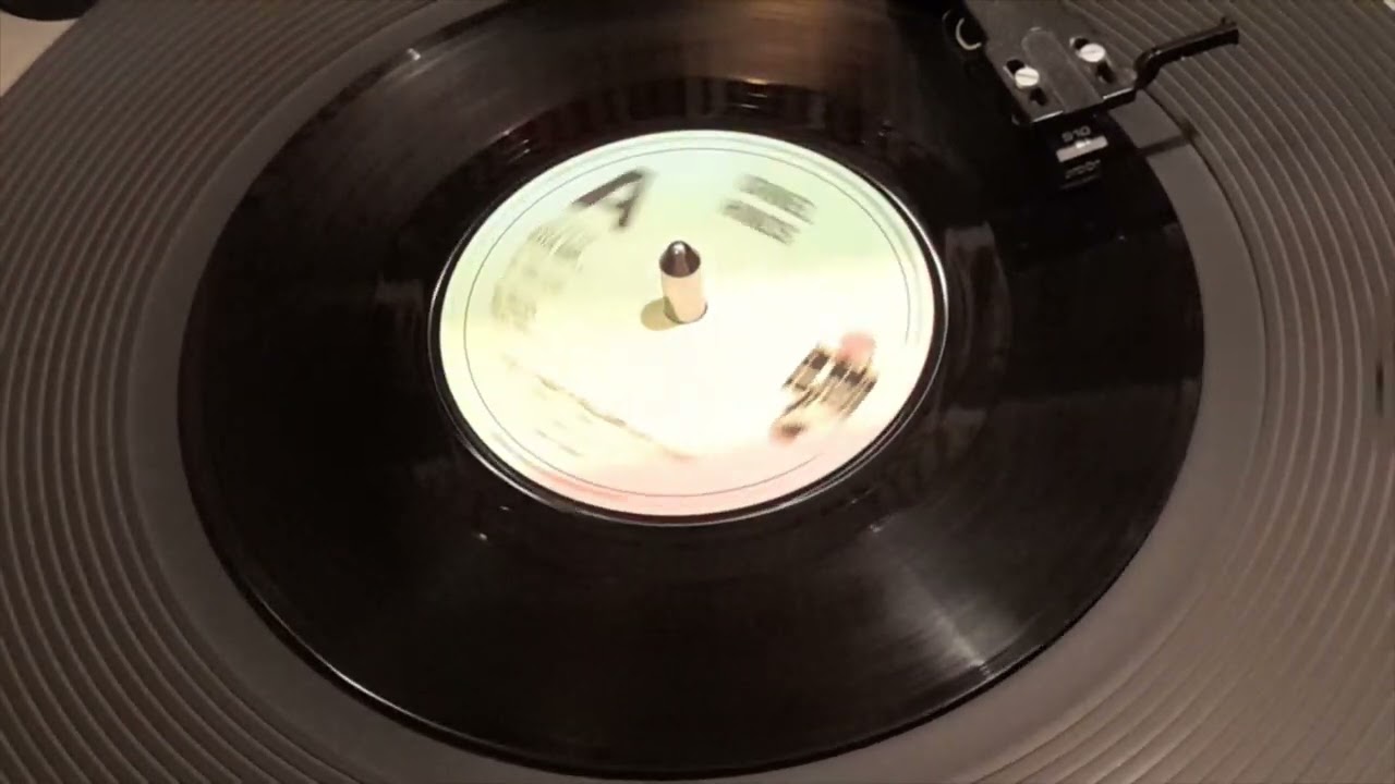 Ornel Hinds - Can't Help Falling In Love - Reggae - 45 rpm Vinyl