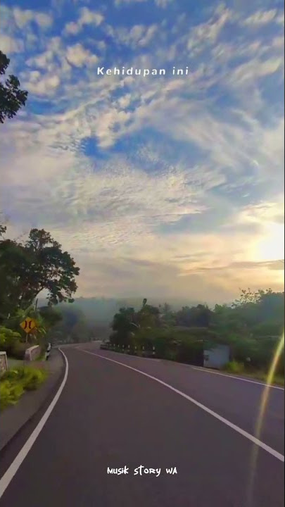 ku sambut pagi hari bersama sang surya pagi. (lirik)