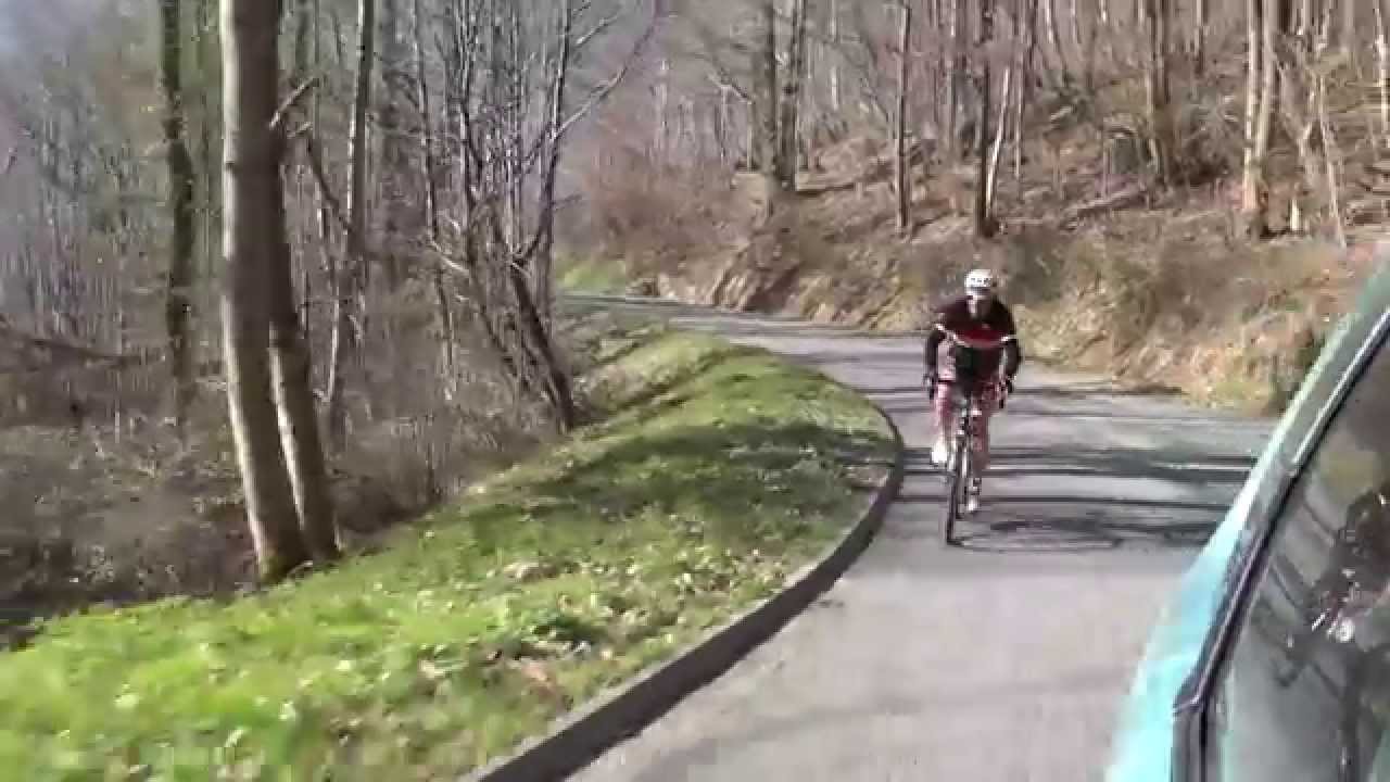 Beklimming Col des Ares pyreneeën wielrennen Brunt