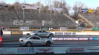 Mercedes-Benz SL55 runs in the 10's Drag Racing vs Nissan GT-R