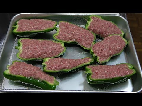 ピーマンの肉詰め作り