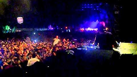 ZoukOut 2010 - Laidback Luke - Intro / Blau