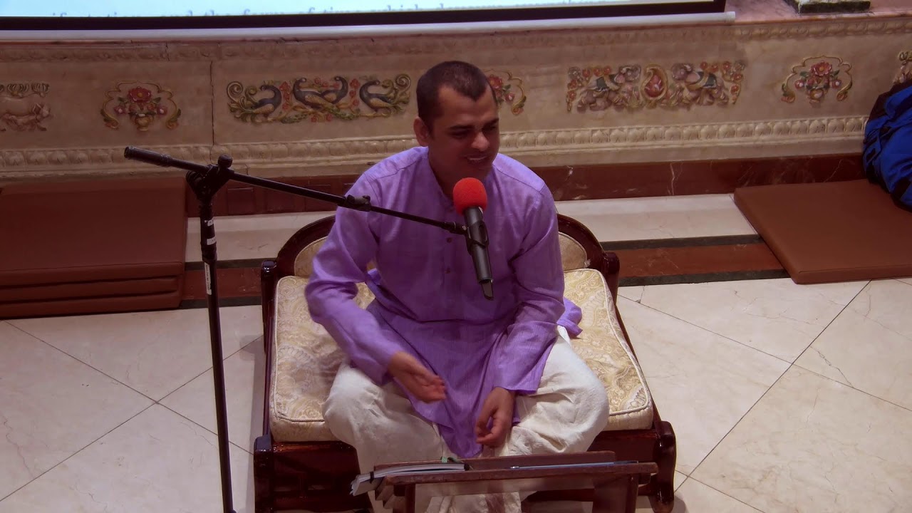 Bhagavad Gita 11.55 Evening Class by HG Acyuta Svarupa Das