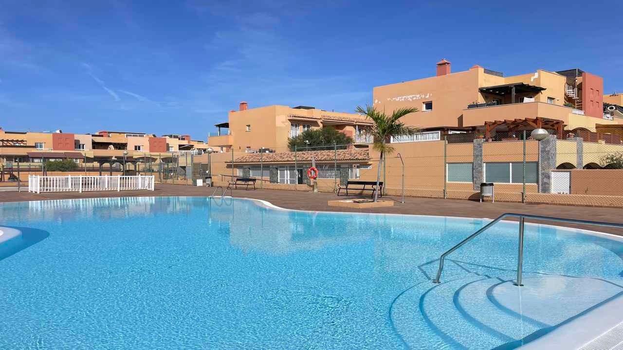 Las Vistas Penthouse 3 bedroom apartment now for sale!!