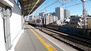 京急鮫洲駅 列車通過