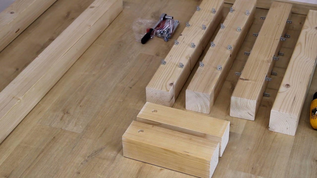 Eigenbau Geländer mit Vitrine