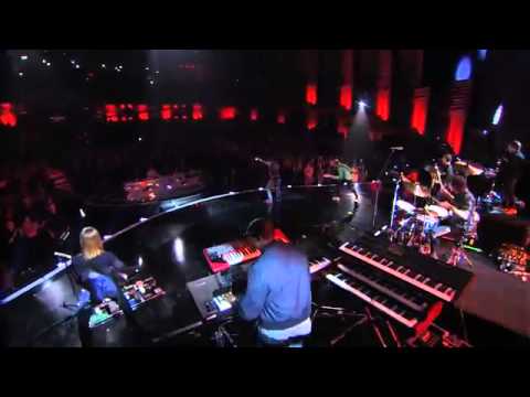 Maroon 5 Adam Levine And Band Perform 'Maps' America's Got Talent 2014