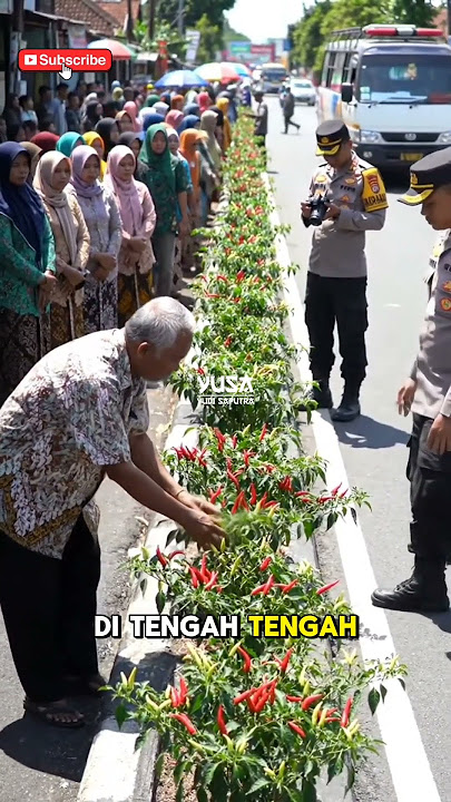 Seorang kakek menggemparkan warga dengan menanam cabai ditengah jalan #shorts