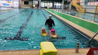 1121022蘋果魚🍎🐠Zora&Kiki‖游泳課swim👙 🥽‖佳冬美樂地溫水游泳池‖17