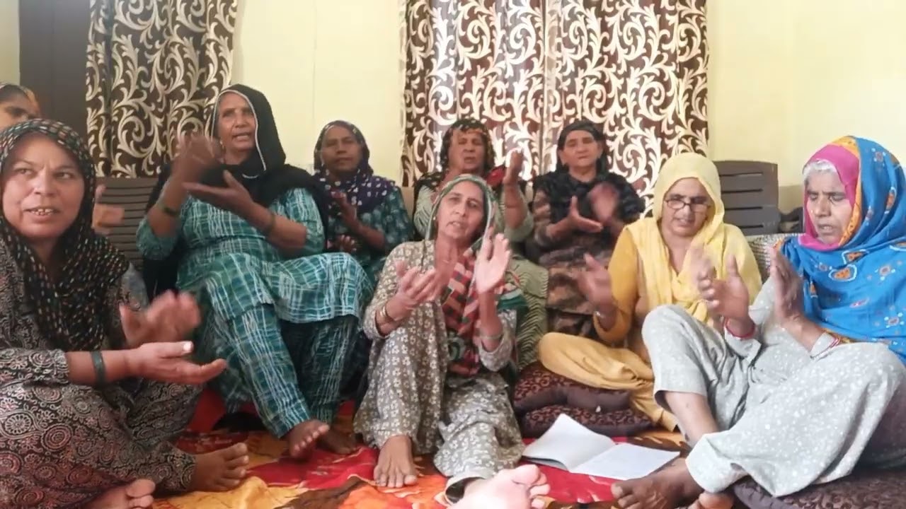 हम सारी बैठी महल मे आई पांडव की नार घूंघट काढ क (भजन) 