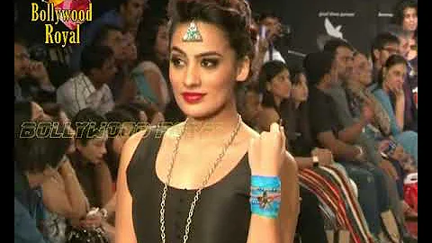 Debutant Designers present the GIA show at IIJW 1