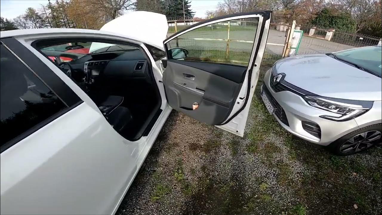 How to Enable or Disable Passenger Airbags in Toyota Prius III ( 2009