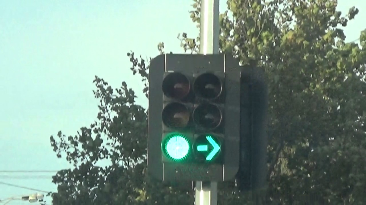 6 Aspect Traffic Light Moorabool St And Kilgour St South Geelong