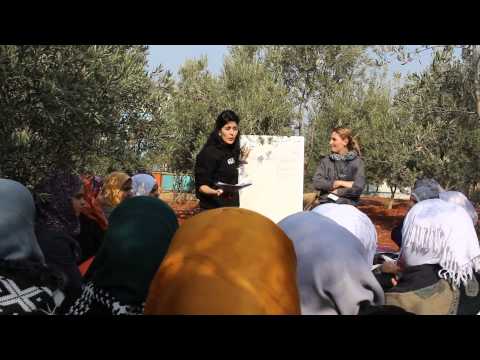 مدرسة السلام تستقبل وفد منظمة كرم