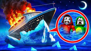 JJ and Mikey Survive in CRUISE SHIP CRASH in Roblox - Maizen