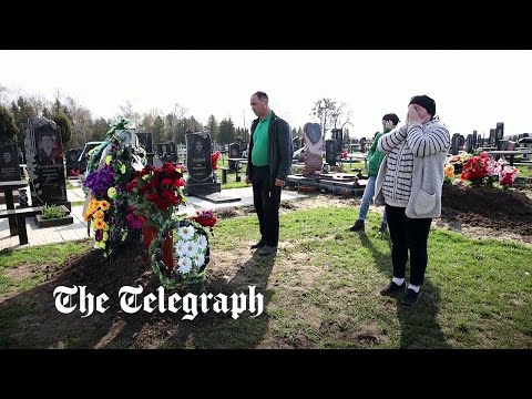 Wideo: Opis i zdjęcie cmentarza Bratskoe - Krym: Uchkuevka