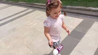 İkroş Akvaryum Parkta Baliklarin İçinde