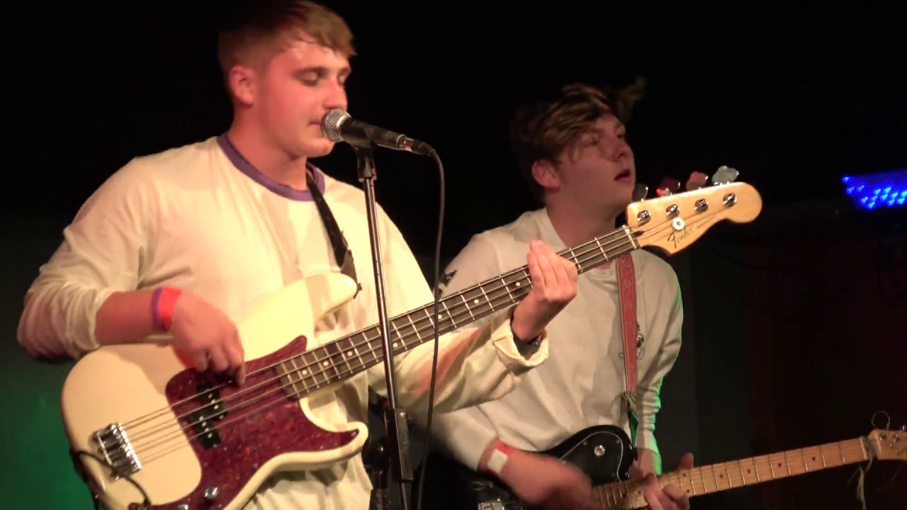 Riscas - Dance (live at The Marrs Bar, Worcester - 27th April 17)