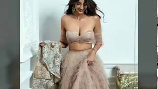 sonam kapoor hot dress design