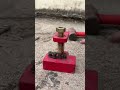Simple and easy to use chain removal tool