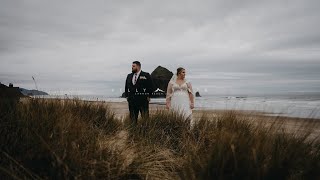 Cannon Beach wedding filled with the PNW mood // Kelly & Tyler