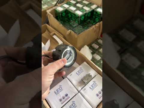 Додаткова світлодіодна LED фара 20Вт кругла з ДХО Чіткої світловий тіньової кордоном, видео 1