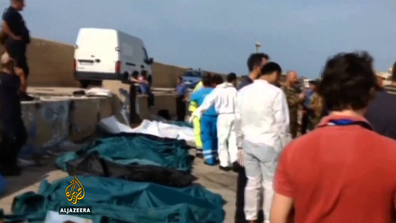 غرق قارب يقل مهاجرين قبالة جزيرة لامبيدوزا