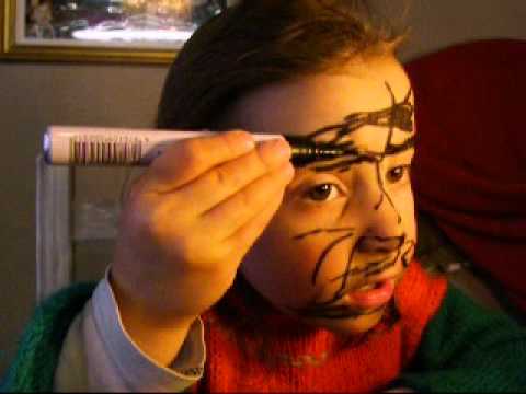 SHOCK your parents ! Funny little girl makes speedpainting