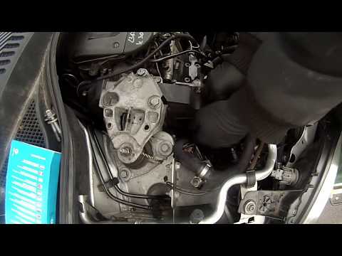 Comment-remplacer-une-Courroie-d'accessoire-Renault