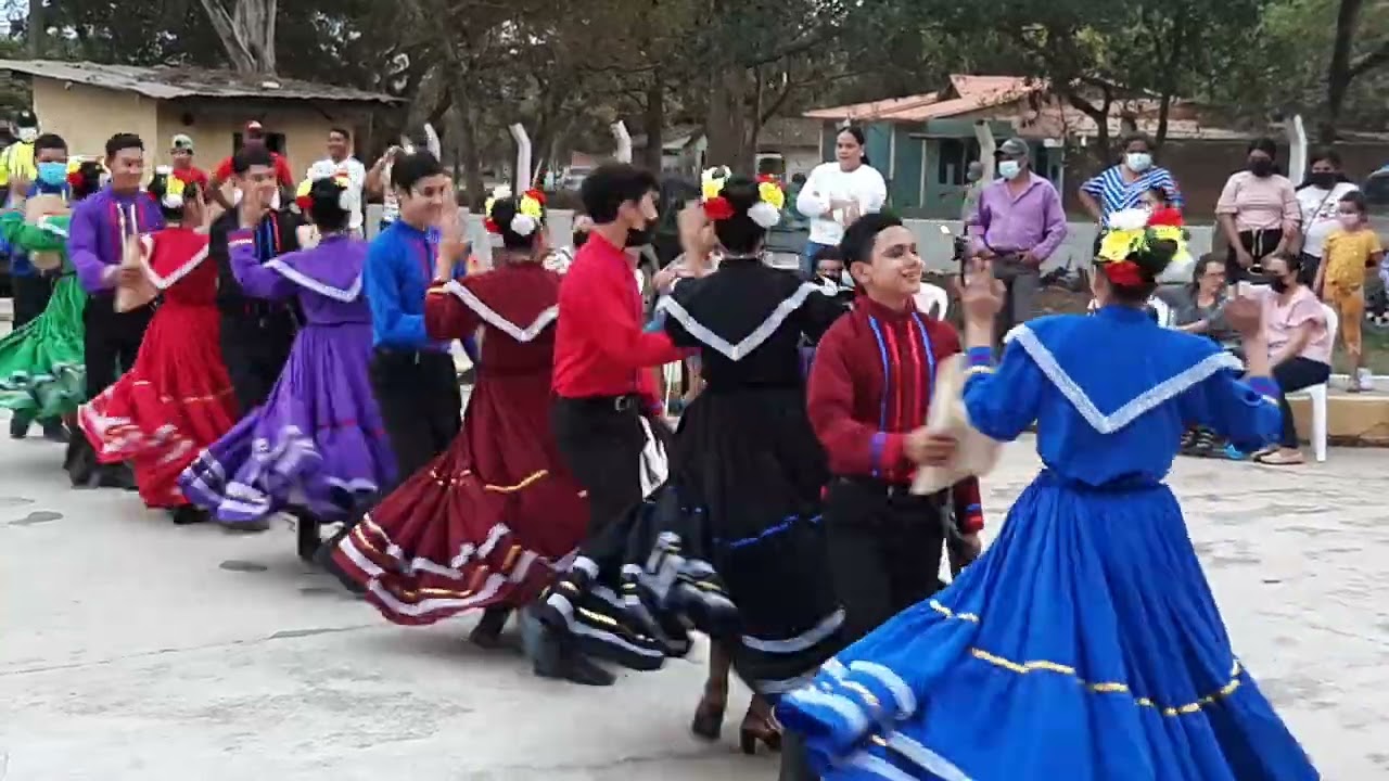 cuadro de danzas en polideportivo Ramon Diaz Lopez catacamas olancho