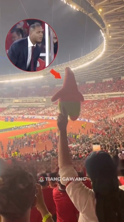Momen Kocak Suporter Timnas Indonesia