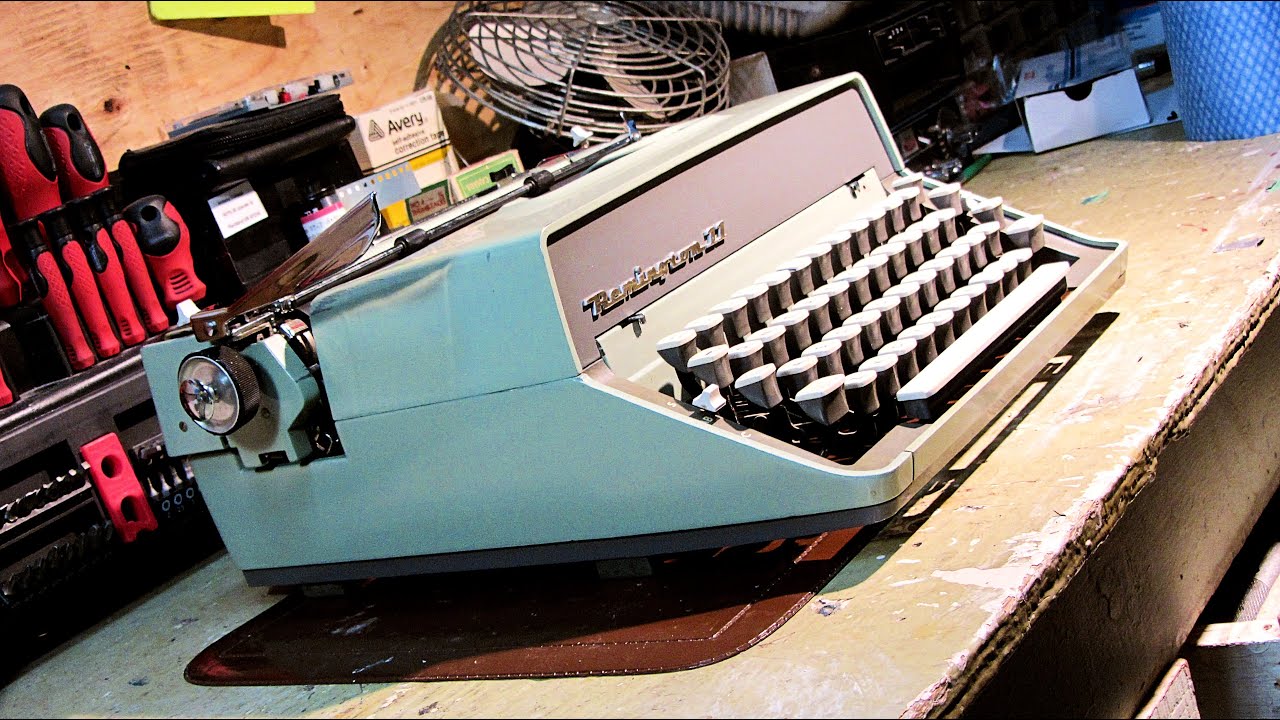 Review ~ 1963 Remington 'Model 11' Portable Typewriter - YouTube