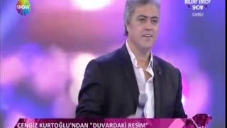 Cengiz Kurtoğlu - Duvardaki Resmin (Canlı Performans) - www.radyobox.com Resimi