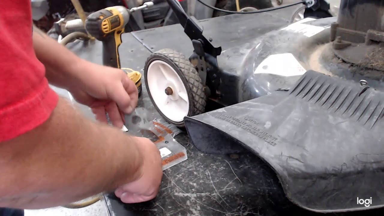 Installing a Diaphragm on a Briggs and Stratton 5HP Engine YouTube
