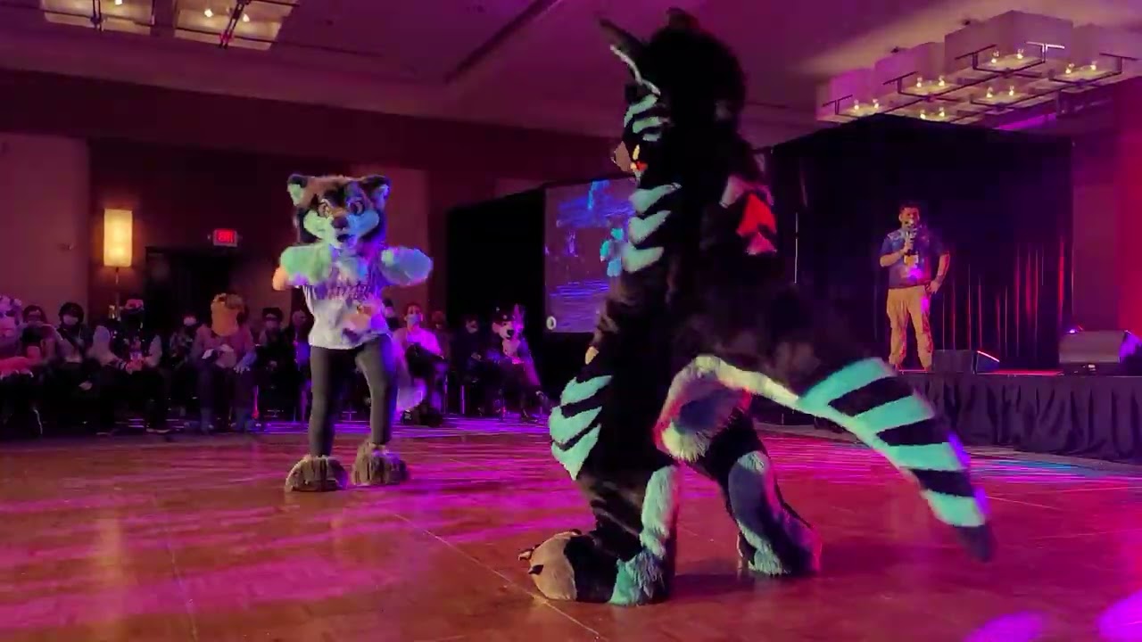 Fur the More 22, Floor Wars