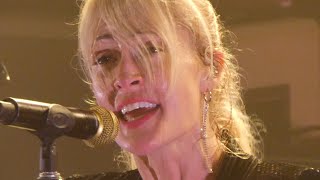 Metric - Monster hospital, Black sheep - Live PARIS 2023