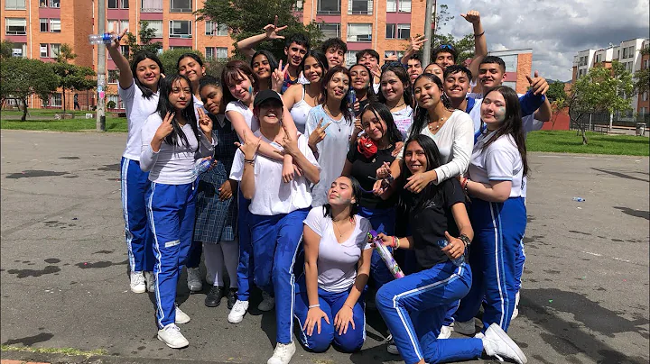 Prom 22 - Emma Reyes