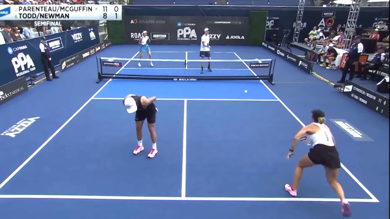 Как направлять мяч при forehand (удар справа) - cross line в теннисе