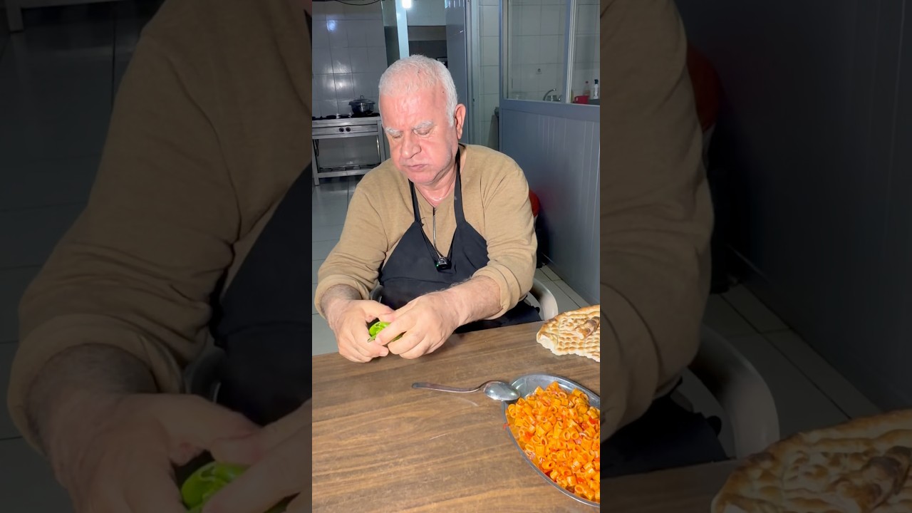 Usta’dan Efsane Salçalı Makarna