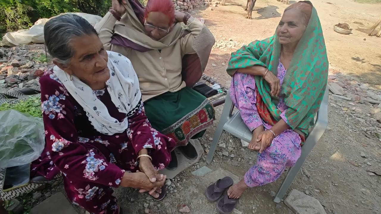 जकड़ी गीत.... कुछ पल बड़ों के पास भी बैठ जाना चाहिए यह पल दोबारा वापस नहीं आते।🤗🥰😍