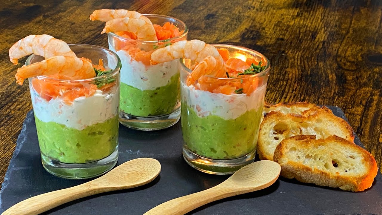 Verrine de saumon et avocat sauce onctueuse