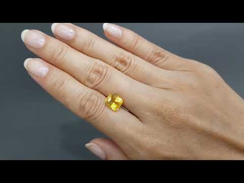 Golden yellow radiant-cut sapphire 4.35 ct, Sri Lanka Video  № 4