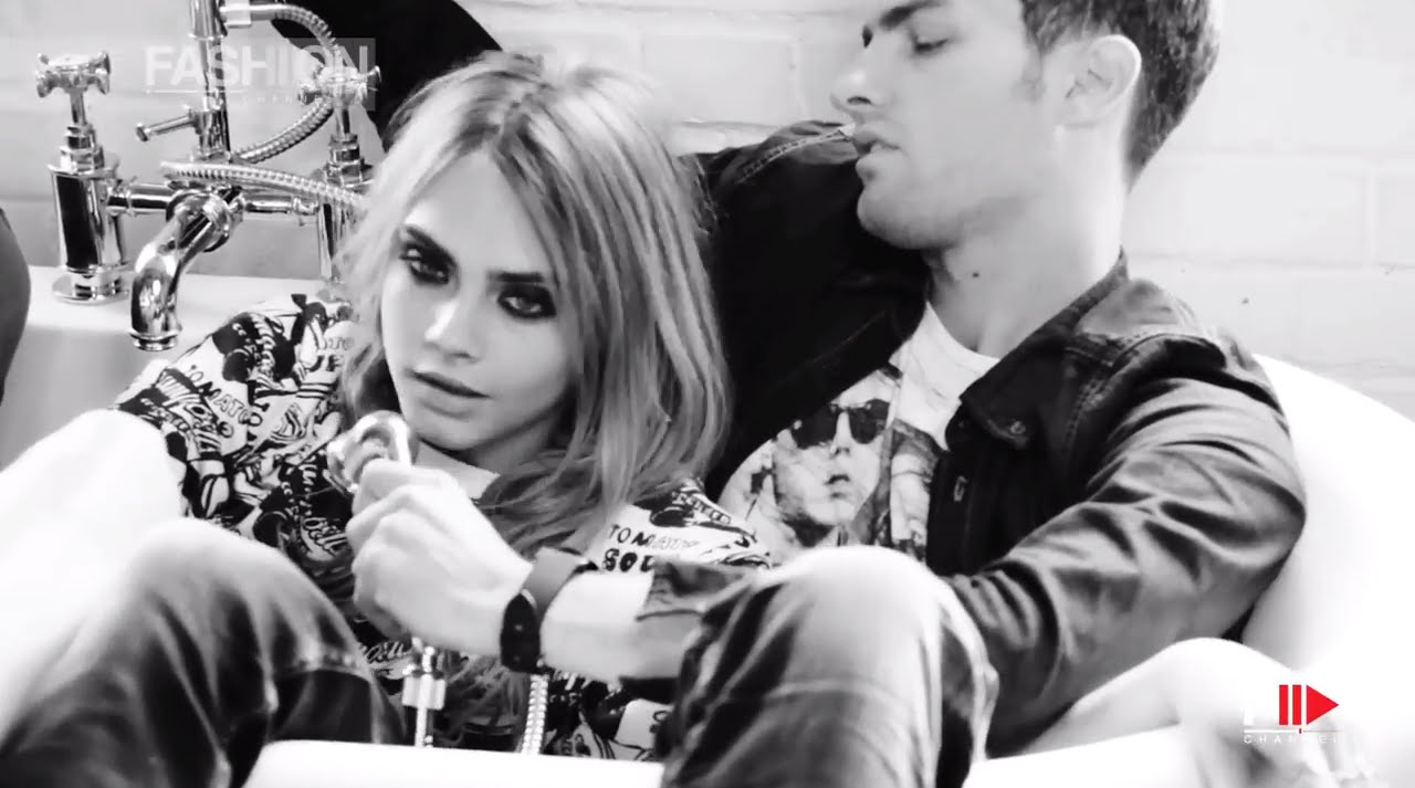 CARA DELEVINGNE\
