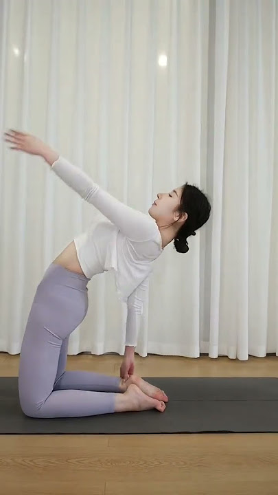 Asian sexy workout 💪 sexy Asian yoga girl sexy lesbian girl #sus #yoga