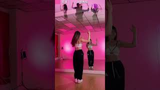 Blackpink - How You Like That mirrored dance tutorial by Secciya (FDS) Vancouver Resimi