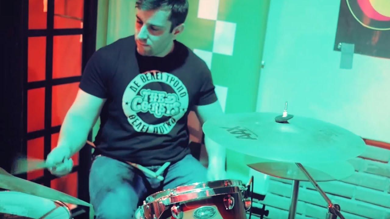 The Coreys - Άλλοι αποφασίζουνε για μας (music video)