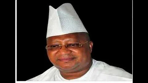 Residents of Osun Storms The House Of Senator Adeleke Who Passed On Yesterday Morning