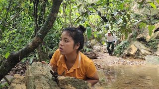 The girl fishing alone in the stream meets the pervert and the ending - DuyThuongfarmlife