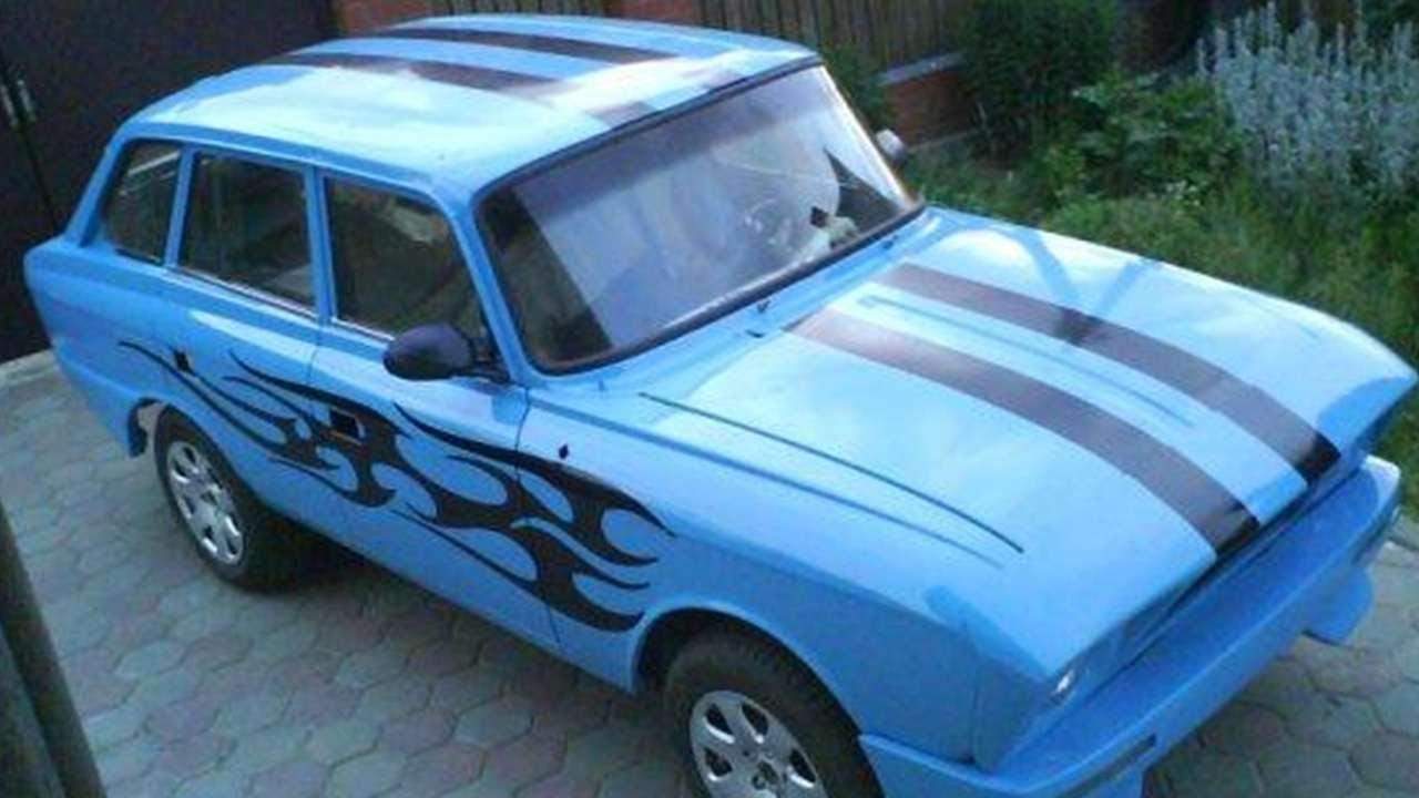 Тюнингованный москвич комби