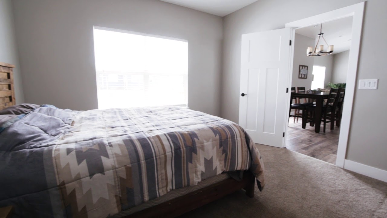 SOLD! 2010 Donald Dr, Cedar Falls IA 50613